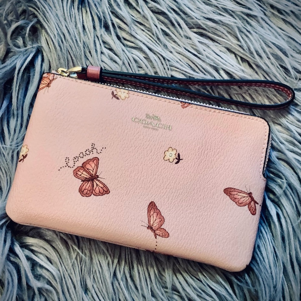 💕🦋NWT Coach Butterfly Zip Wristlet Wallet